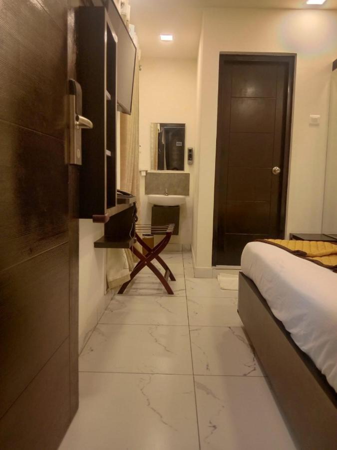 Clarks Inn Express ,Sirkazhi Ngoại thất bức ảnh